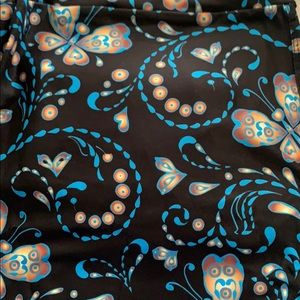NWOT butterfly pattern leggings